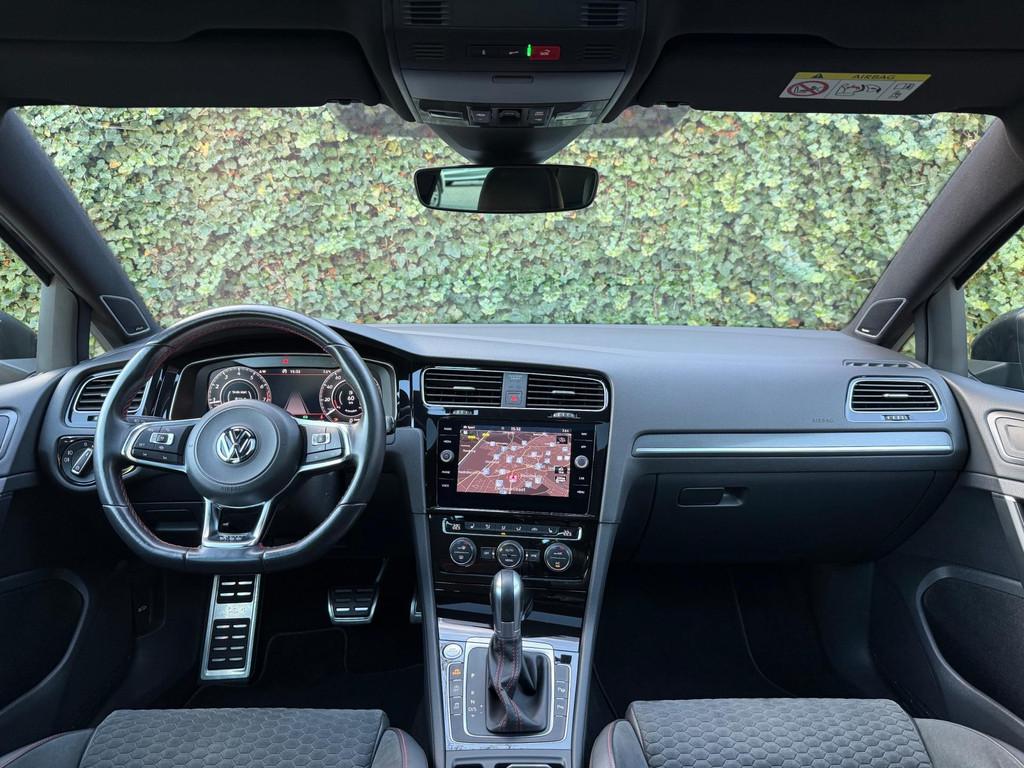 Volkswagen Golf 2.0 TSI GTI Performance | Pano | ACC | Dyn-A, Auto's, Volkswagen, 1345 kg, Gebruikt, 4 cilinders, 1984 cc