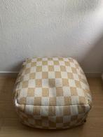 Giga Meubel Poef - Beige/Wit Geblokt, Ophalen, Zo goed als nieuw, Stof, 50 tot 75 cm