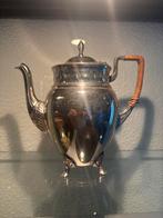 Antieke verzilverde theepot met rieten handvat, Antiek en Kunst, Ophalen of Verzenden, Zilver