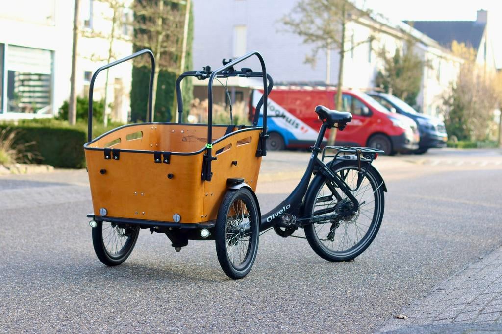 Qivelo electrische Bakfiets, Fietsen en Brommers, Fietsen | Bakfietsen, Overige merken, 4 kinderen of meer, Gebruikt, Huif