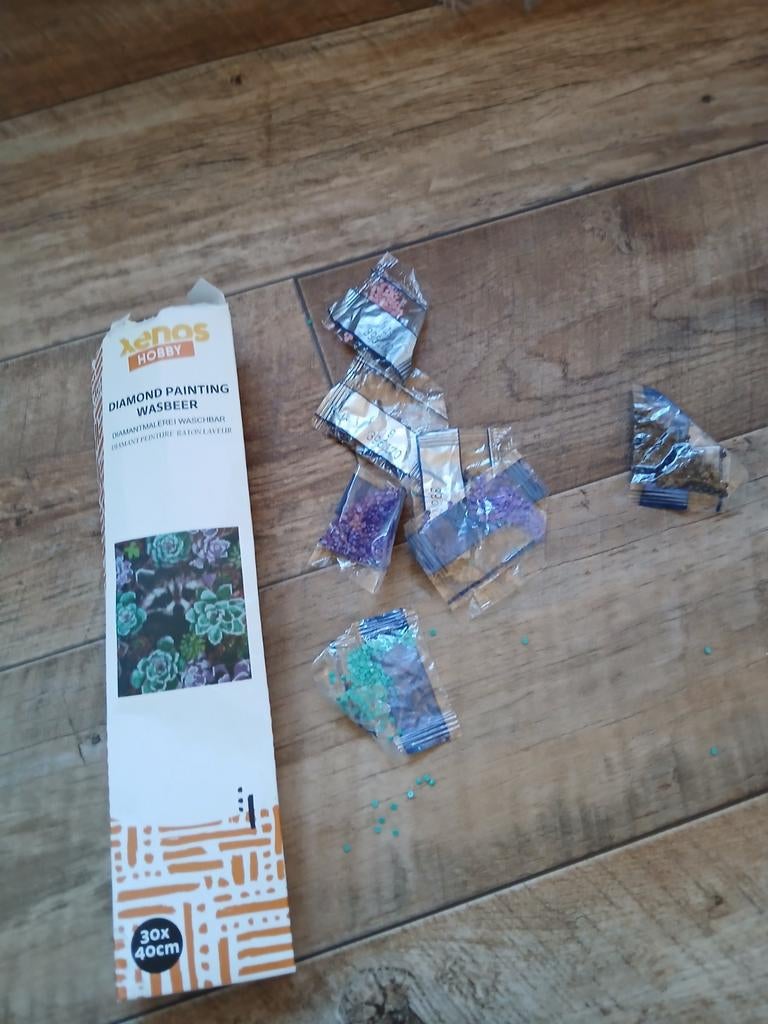 Overgebleven daimend paint steentjes, Diversen, Rommelmarktspullen, Ophalen