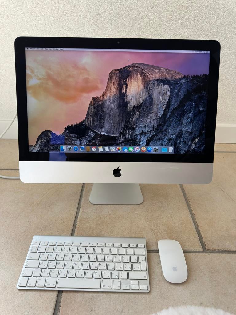 iMac 21.5 inch compleet met muis, toetsenbord en doos, Ophalen, Zo goed als nieuw, IMac, 2 tot 3 Ghz