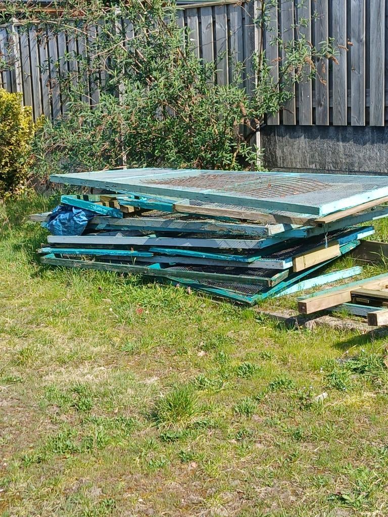 GRATIS volliere panelen, Dieren en Toebehoren, Ophalen, Hout, Volière