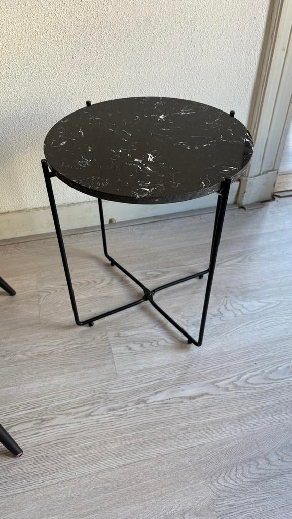 Bijzettafeltje zwart, Huis en Inrichting, Tafels | Bijzettafels, Overige materialen, Minder dan 55 cm, Rond, Zo goed als nieuw