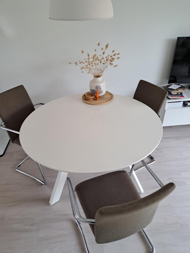 Ronde, witte eettafel, Huis en Inrichting, Tafels | Eettafels, Ophalen, Gebruikt, Overige houtsoorten, Rond