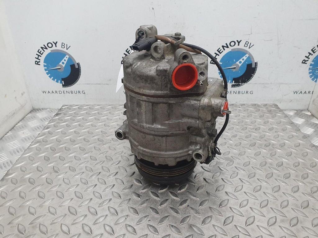 BMW 5 SERIES F10 550xi High Executive  AIRCO COMPRESSOR / AI, Ophalen of Verzenden, Gebruikt, Stiba lid
