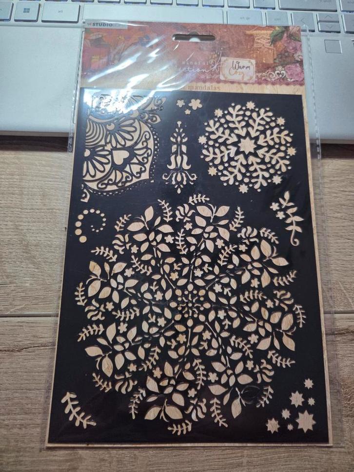 stencil Studiolight Jenine Floral Mandalas, Hobby en Vrije tijd, Stempelen, Nieuw, Overige typen, Ophalen of Verzenden