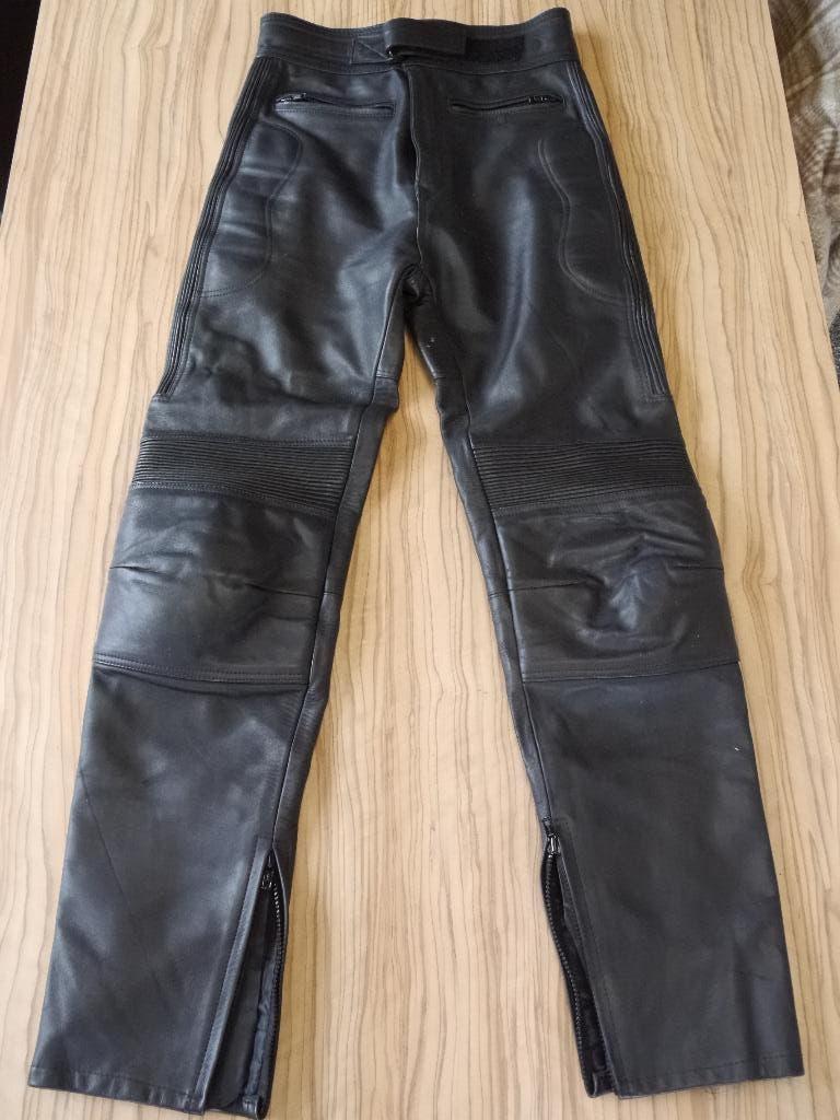 (2) motorbroek leder, maat 32, Ophalen of Verzenden, Tweedehands, Dames, Broek | leer