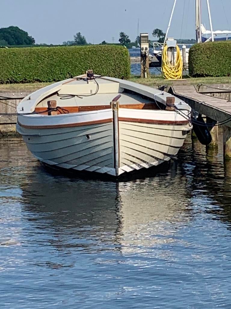 Ruime klassieke Sloep, Watersport en Boten, Ophalen, 10 tot 30 pk, Binnenboordmotor, Diesel