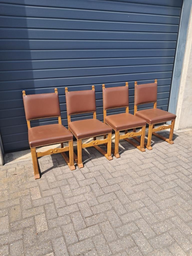 Set hele nette kasteel stoelen., Ophalen, Gebruikt, Bruin, Klassiek