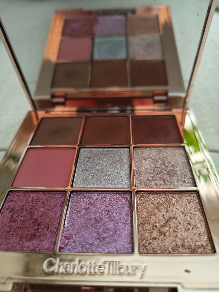 Charlotte Tilbury Beautyverse Oogschaduw Palette, Sieraden, Tassen en Uiterlijk, Uiterlijk | Cosmetica en Make-up, Ogen, Paars