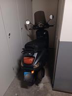 AGMVX50 Scooter - Goed onderhouden, lage km stand, Fietsen en Brommers, Ophalen of Verzenden, Gebruikt, Benzine, Overige merken