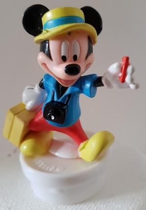 Candy Topper " Mickey met koffer ", Verzamelen, Disney, Ophalen of Verzenden, Mickey Mouse, Zo goed als nieuw, Beeldje of Figuurtje
