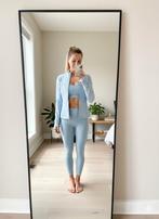 Lululemon Yoga Set Maat 2 Lichtblauw - Nieuw!, Kleding | Dames, Sportkleding, Blauw, Nieuw, Ophalen of Verzenden, Yoga