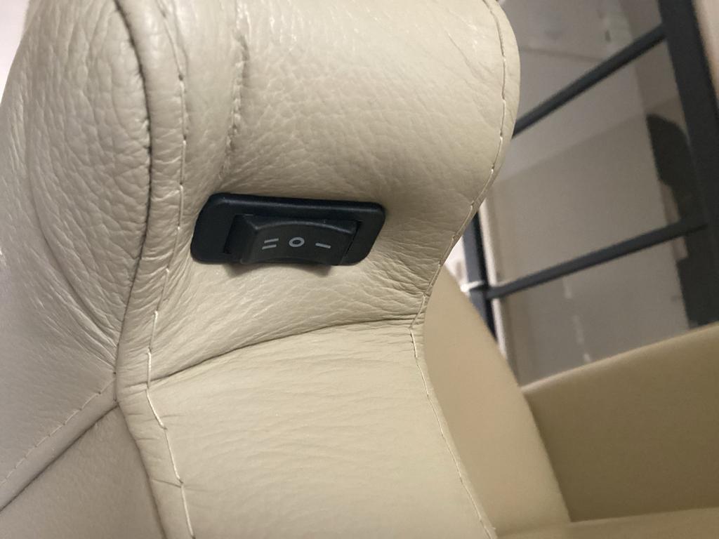 Prachtige leren Fitform sta-op stoel met extra knop, Ophalen of Verzenden, Zo goed als nieuw, Leer, 75 tot 100 cm