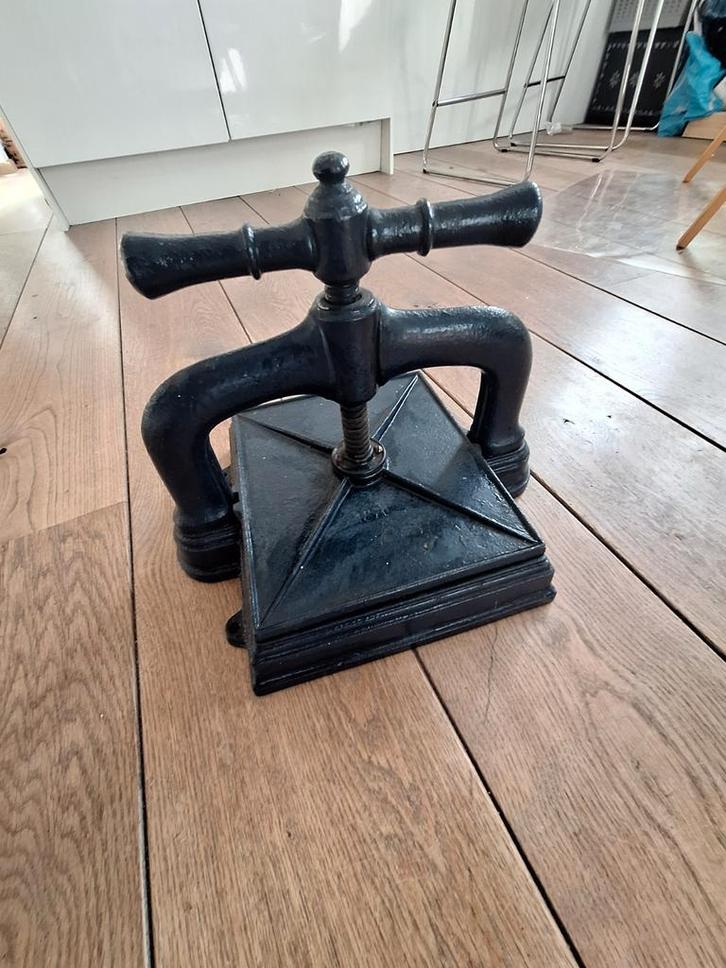 Antieke gietijzeren boekenpers - ca. 1870, Antiek en Kunst, Antiek | Overige Antiek, Ophalen