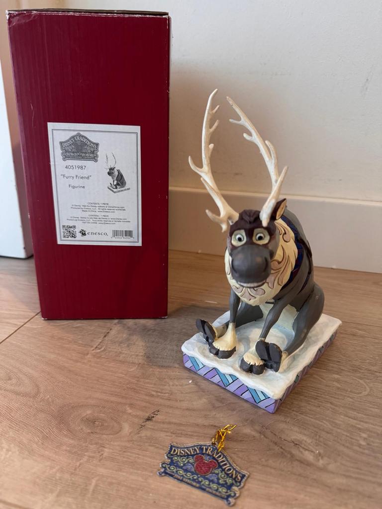 Jim Shore - Disney Traditions Frozen Sven 'Furry Friend', Ophalen of Verzenden, Overige figuren, Zo goed als nieuw, Beeldje of Figuurtje