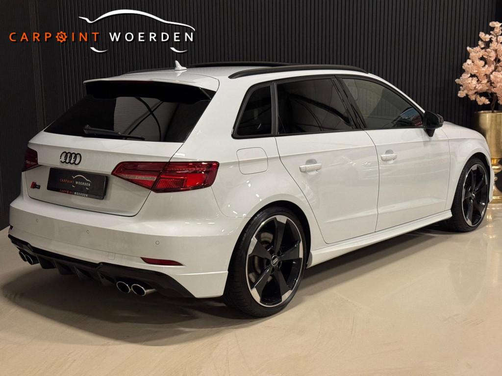 Audi S3 Sportback 2.0 TFSI S3 quattro | PANO | KUIPSTOELEN |, Automaat, S3, 15 km/l, 4 cilinders