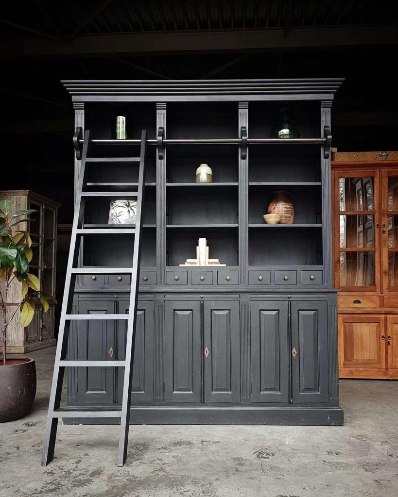 Grote zwarte bibliotheekkast | Boekenkast met ladder #2674, Huis en Inrichting, Kasten | Boekenkasten, Niet ingevuld, Gebruikt