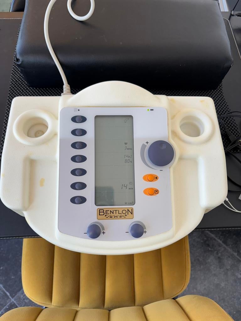 Dermashaper zonder handstuk, Sieraden, Tassen en Uiterlijk, Uiterlijk | Cosmetica en Make-up, Ophalen, Gebruikt, Gehele gezicht