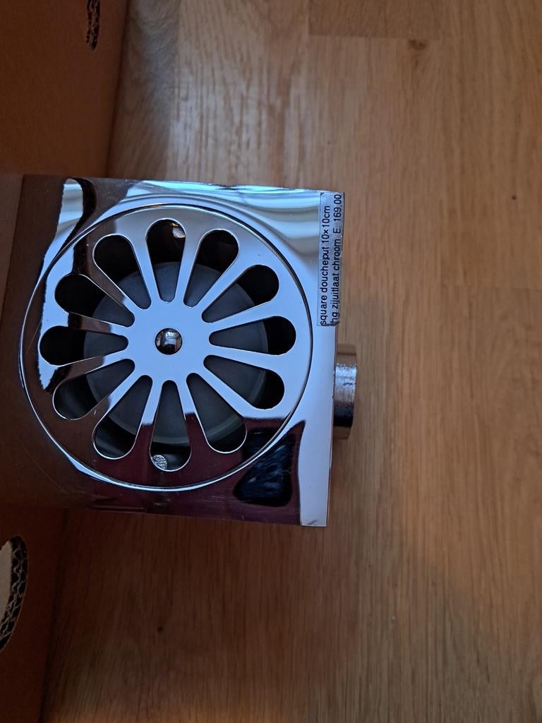 DOUCHEPUTJE NIEUW MET ZIJUITLAAT CHROOM MAAT 10X10 CM, Ophalen of Verzenden, Nieuw, Chroom, Toilet