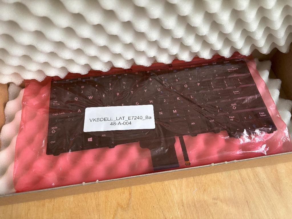 Dell Latitude E7240 toetsenbord met backlight | zgan, Ophalen of Verzenden, Qwerty, Zo goed als nieuw, Bedraad