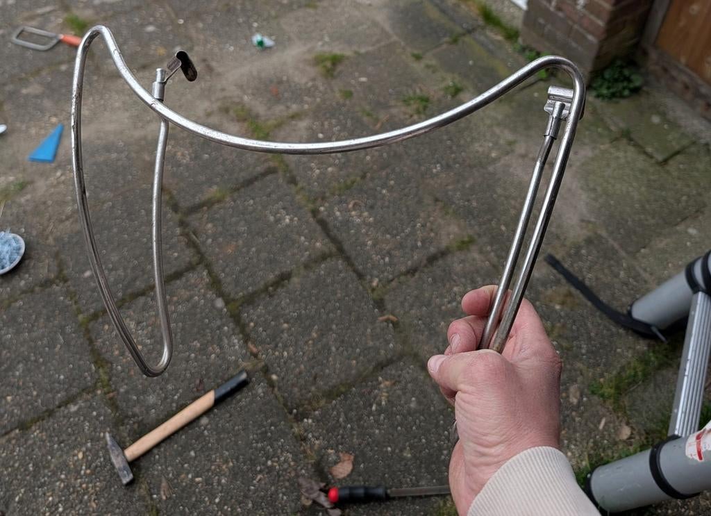 Weber dekselhouder Slide-Aside voor BBQ 57cm, Ophalen of Verzenden, Gebruikt