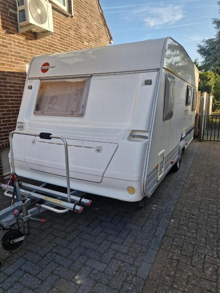 Bürstner Ventana Avantgarde 450 TS incl. stalling!, Caravans en Kamperen, Caravans, Particulier, tot en met 4, 750 - 1000 kg, Treinzit