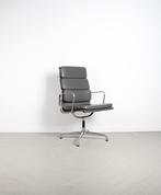 3x Vitra Eames EA112 Fauteuil Softpad Grijs Leer – Alu