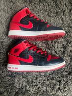 Nike Air Jordan 1 Mid Bred Text GS, Kinderen en Baby's, Kinderkleding | Schoenen en Sokken, Ophalen of Verzenden, Zo goed als nieuw