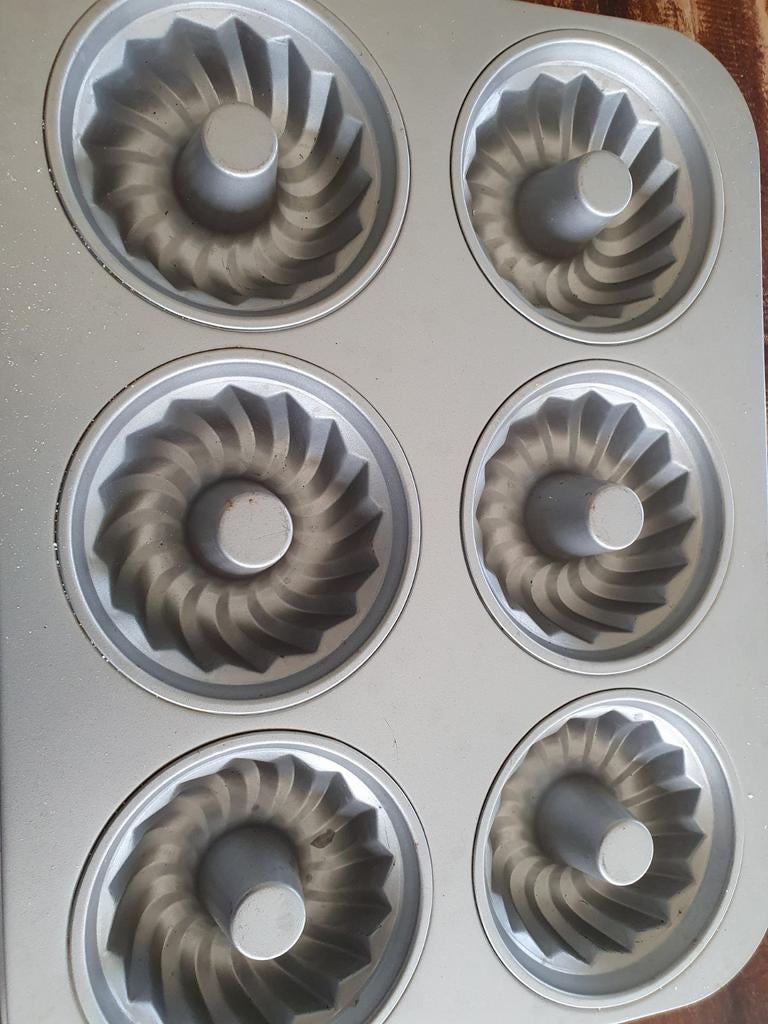 Bakvorm tulband, Hobby en Vrije tijd, Taarten en Cupcakes maken, Ophalen of Verzenden, Zo goed als nieuw, Taarten, Bakvorm