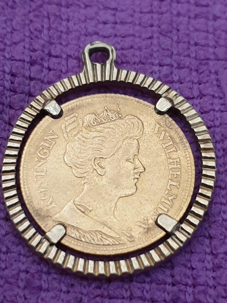 Gouden vijfje in hanger, Ophalen of Verzenden, Goud, Goud