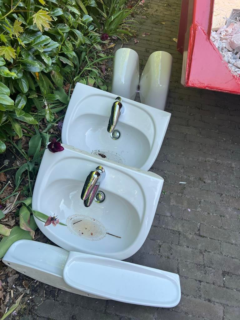 Wastafels, kranen en design radiator, Ophalen, Gebruikt, Chroom, Wastafel