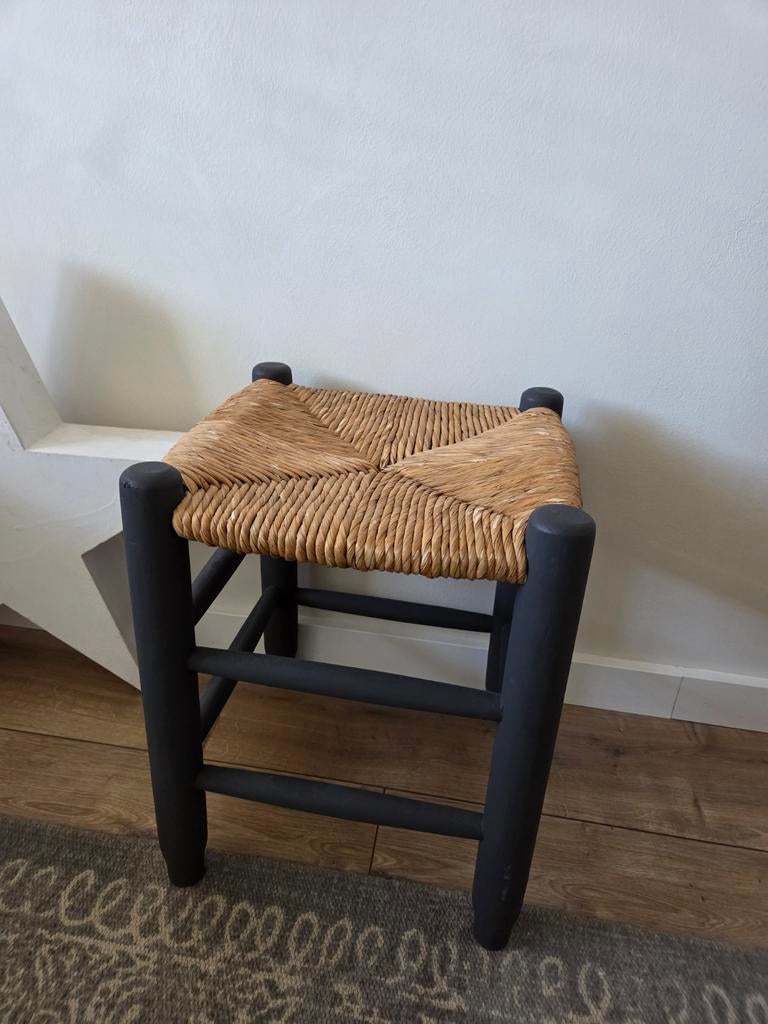 Krukje met rieten zitting, Ophalen, Zo goed als nieuw, Hout