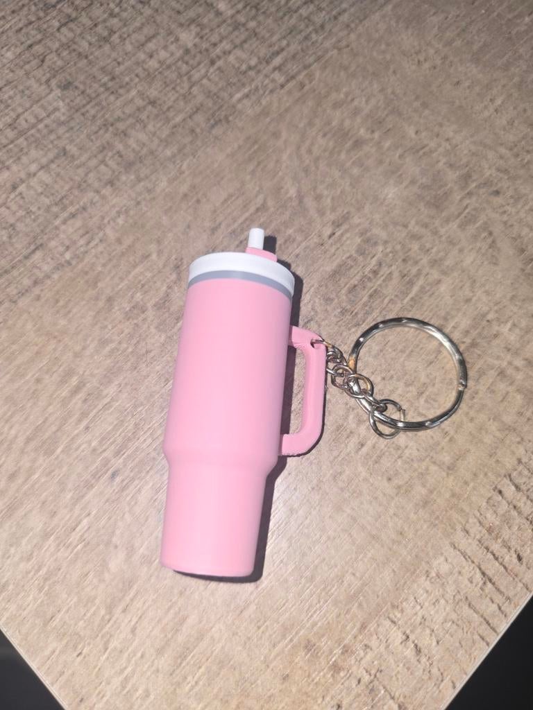 Leuke roze Stanley Cup sleutelhanger, Ophalen of Verzenden, Zo goed als nieuw, Overige typen