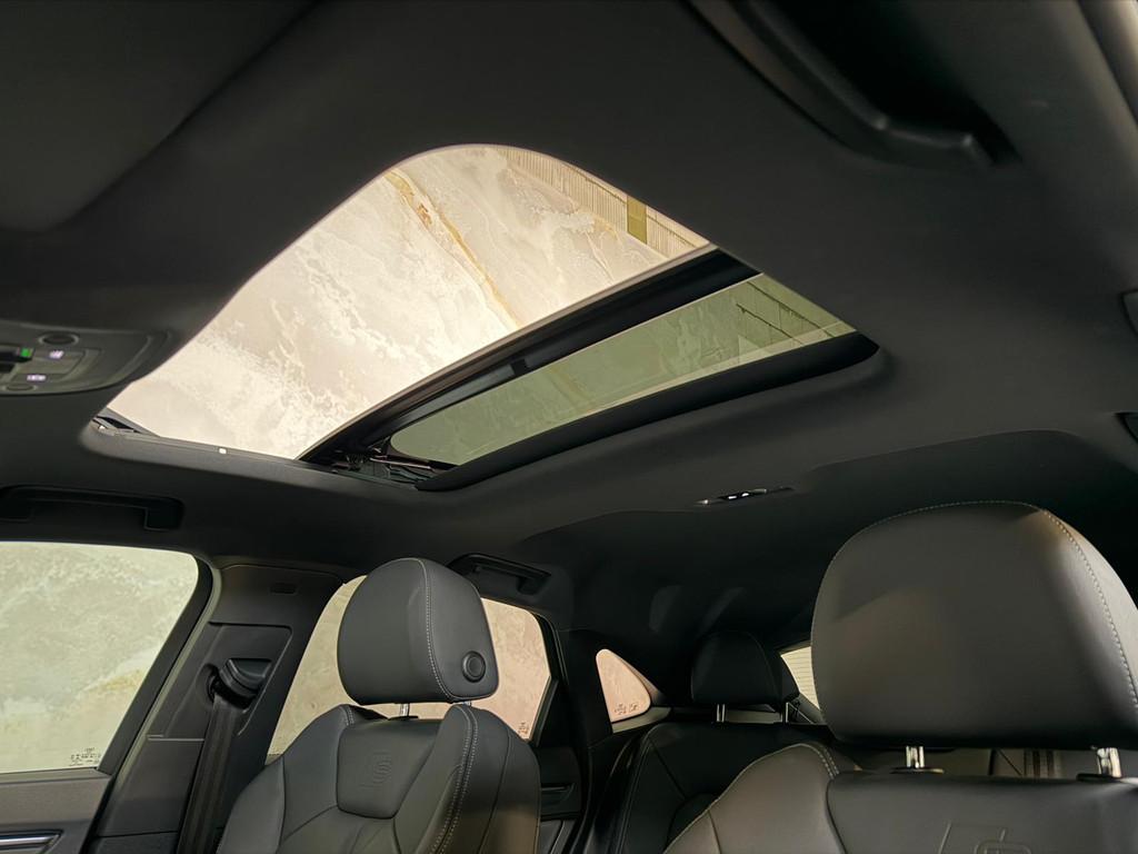 Audi Q3 Sportback 35 TFSI Pro Line S Pano / 360 / Leder /, Auto's, 4 cilinders, 150 pk, 1505 kg, Zwart