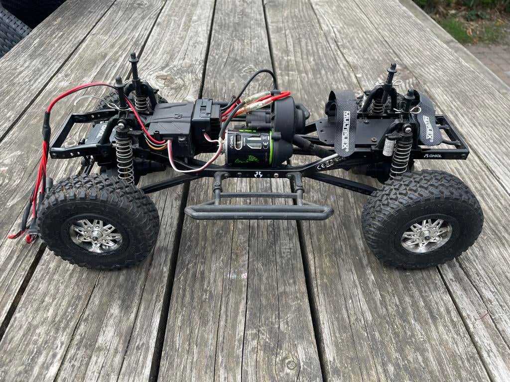 Axial SCX10 RC auto zonder body, Hobby en Vrije tijd, Modelbouw | Radiografisch | Auto's, Elektro, Gebruikt, Auto offroad, Ophalen of Verzenden