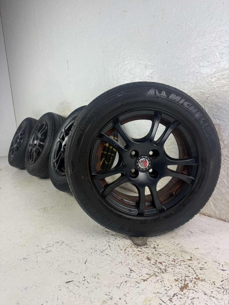 Opel Corsa Toyota Yaris Nissan Micra velgen 15" 4x100 zomer, Auto-onderdelen, Banden en Velgen, Niet ingevuld, Gebruikt, 15 inch