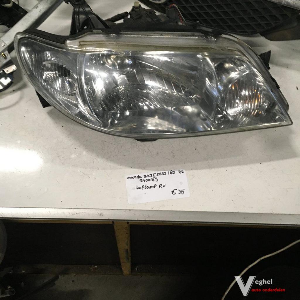 Mazda 323F 5drs 1.6 B 2002 Wagennr 2400169 Koplamp Links of, Gebruikt, -, -, Ophalen of Verzenden