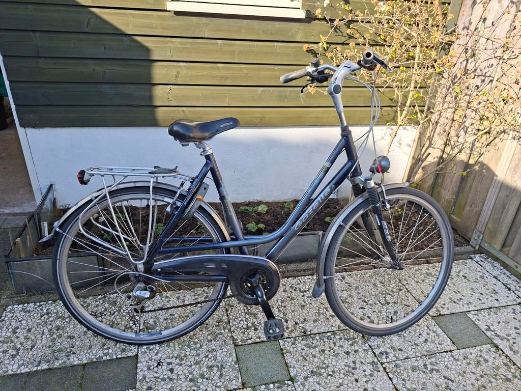 Gazelle Medeo 28'' 3 x 8 versnellingen, Fietsen en Brommers, Fietsen | Dames | Damesfietsen, Ophalen, Gebruikt, Versnellingen