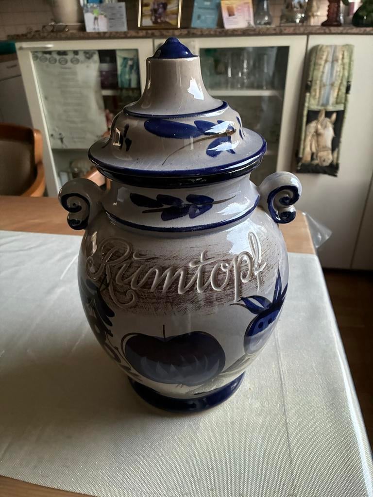 Keramieken Rumtopf met deksel, Ophalen