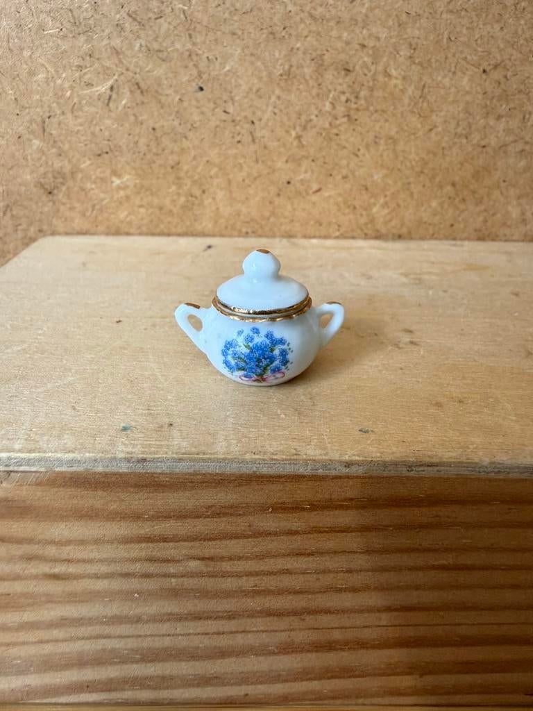 Reutter dekschaal schaal - hxb 2.2x2cm - porselein, Ophalen of Verzenden, Zo goed als nieuw, Poppenhuis