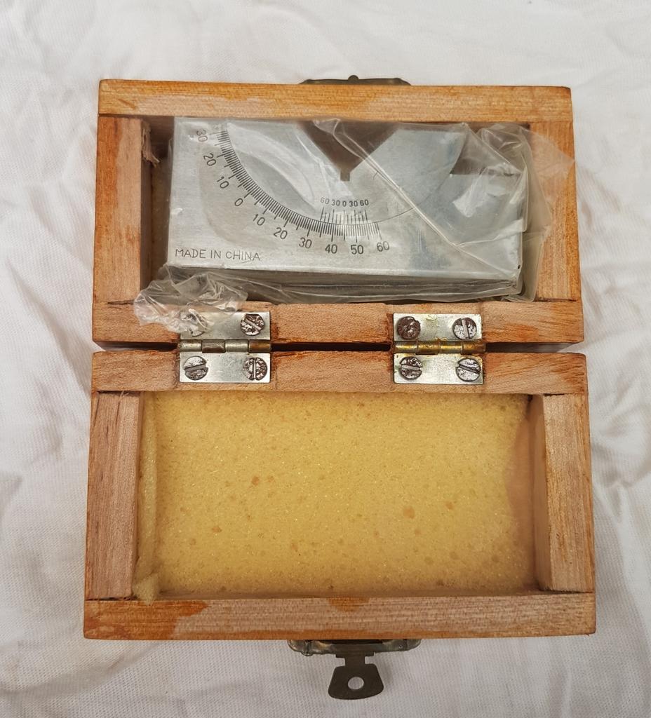 Verstelbare v blok, Ophalen of Verzenden