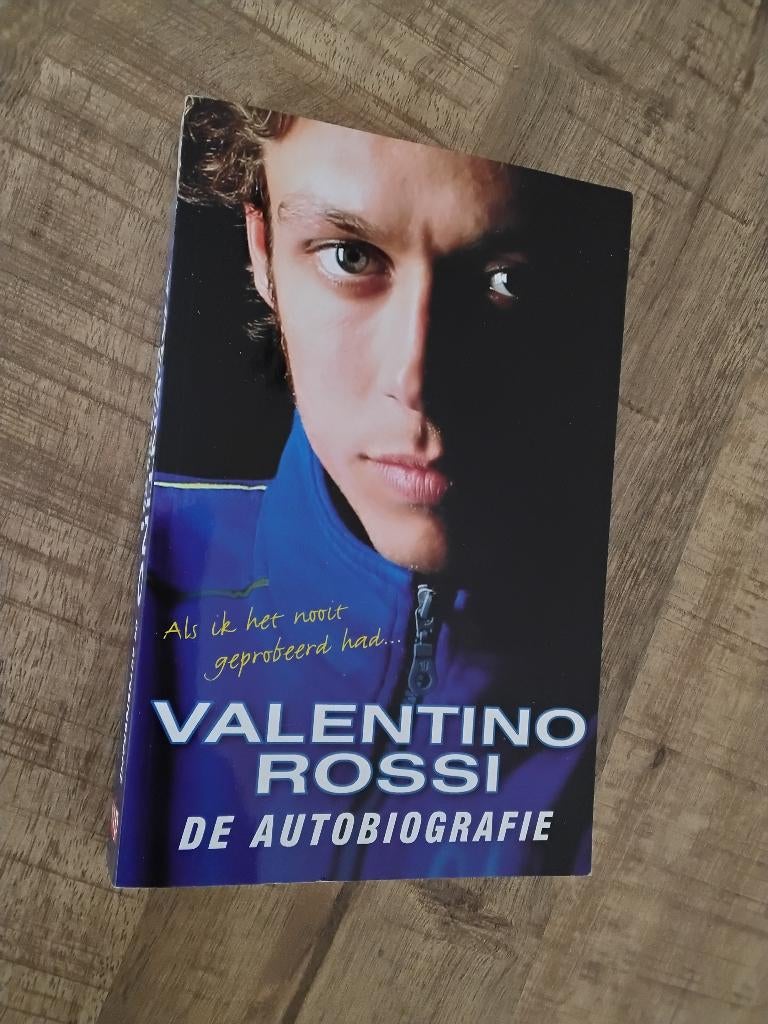 Valentino Rossi boek de autobiografie tt assen, Ophalen of Verzenden, Nieuw, Motoren