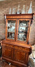 Antieke kast met glazen bovenstuk, Antiek en Kunst, Ophalen