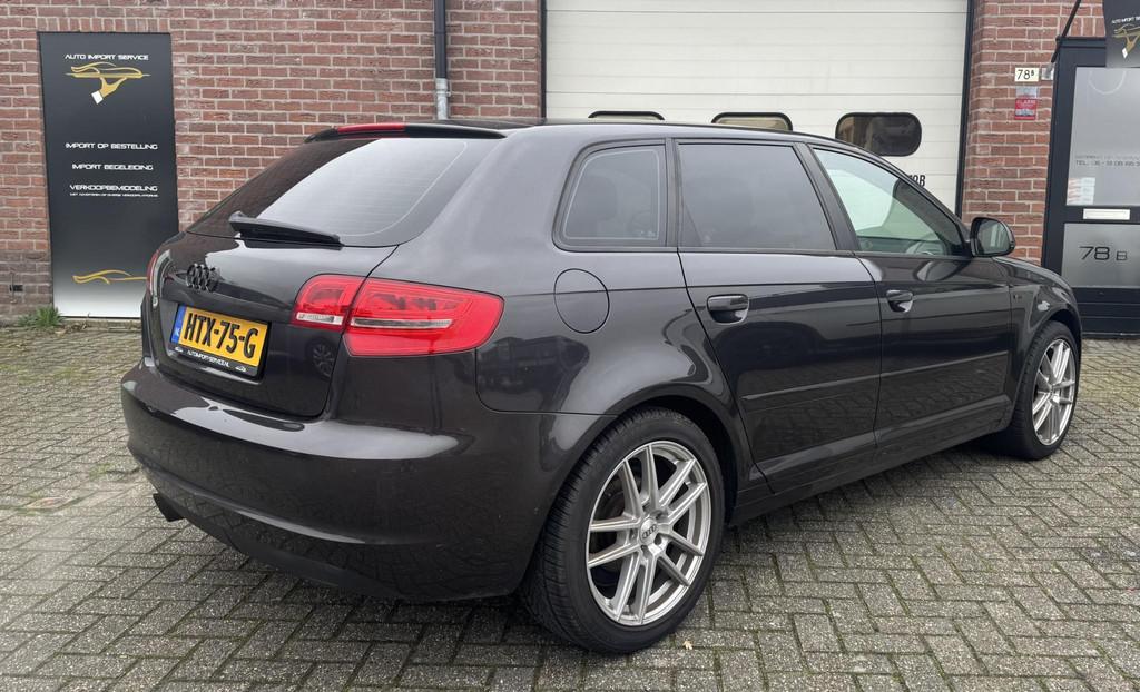 Audi A3 Sportback 1.8 TFSI Attraction Business DSG, Gebruikt, 4 cilinders, 700 kg, 160 pk