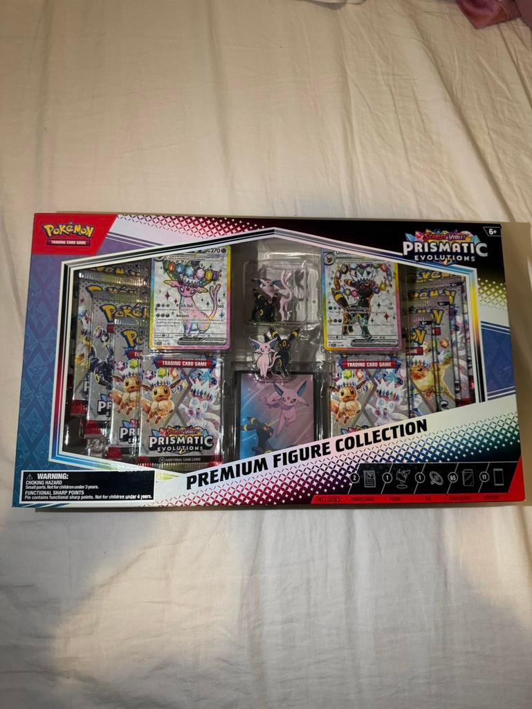 Prismatic Premium Figure Collection, Hobby en Vrije tijd, Verzamelkaartspellen | Pokémon, Ophalen of Verzenden, Zo goed als nieuw