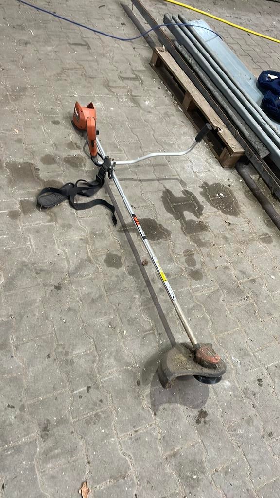 Powerplus trimmer zonder accu, Tuin en Terras, Ophalen, Zo goed als nieuw, Accu
