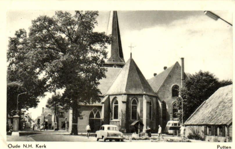 Oude N.H. Kerk - Putten - auto fiets volk - gelopen, Ophalen of Verzenden, Voor 1920, Gelopen, Gelderland