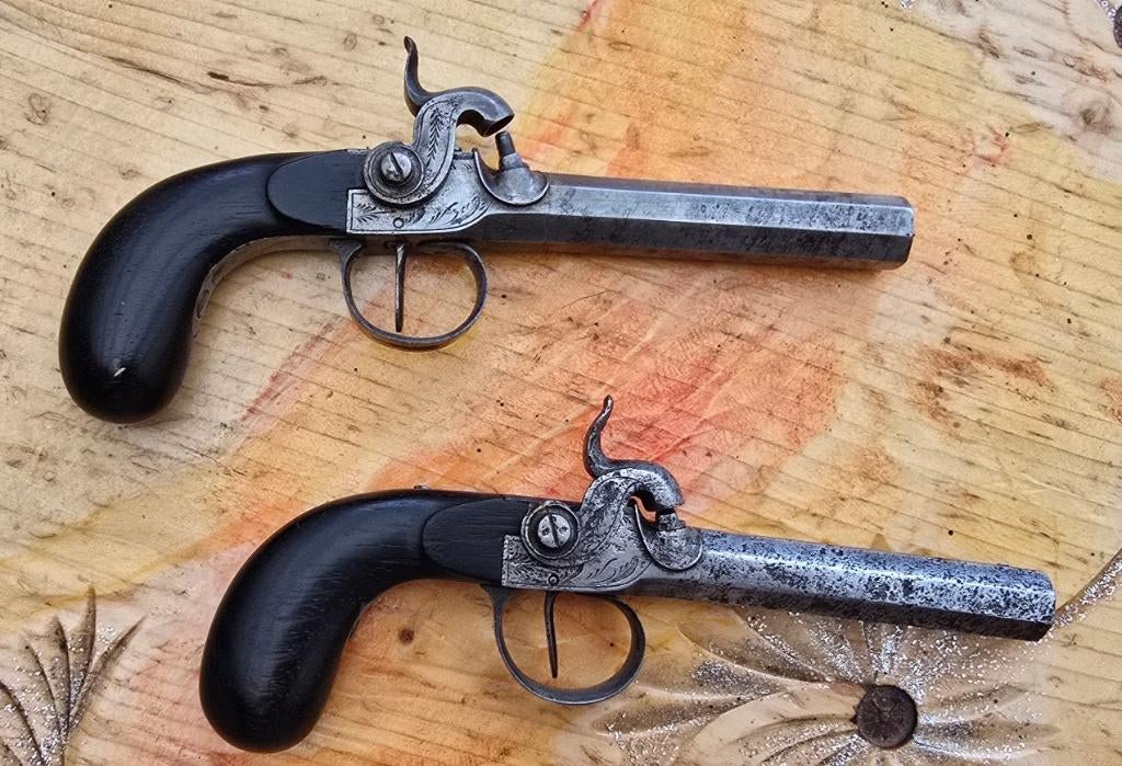 Antieke pistooltjes, Ophalen